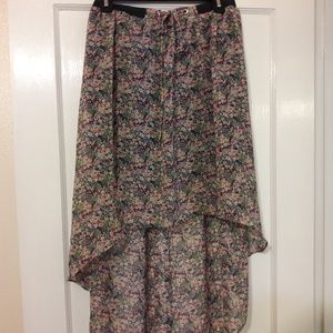 Hi Low Floral Lined Skirt Size Medium